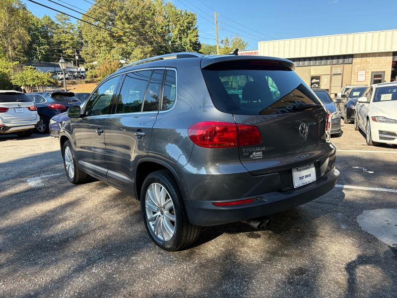Volkswagen Tiguan SE 2016