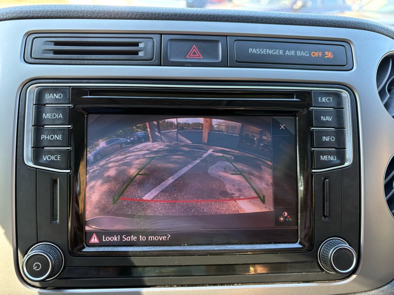 Volkswagen Tiguan SE 2016