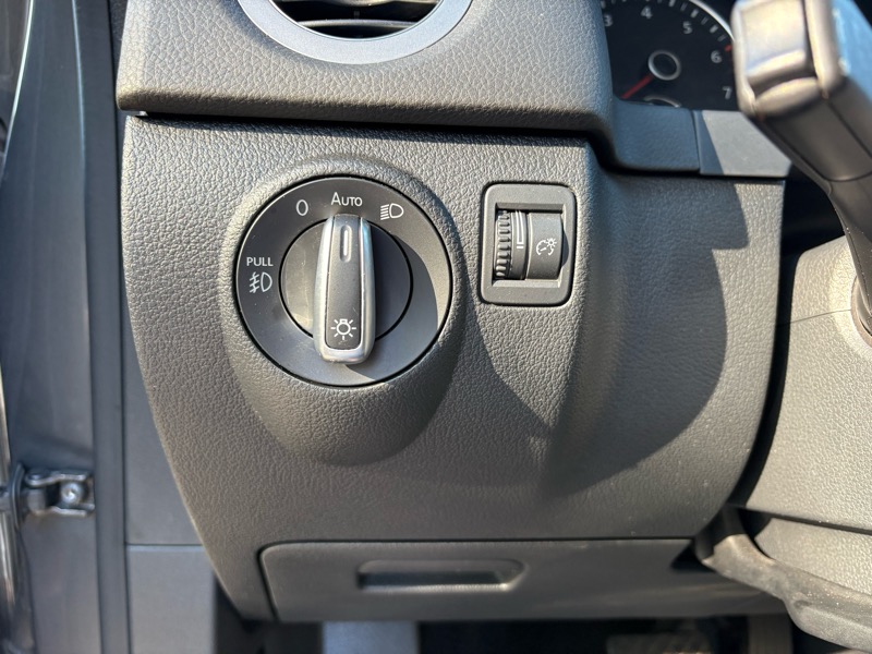 Volkswagen Tiguan SE 2016