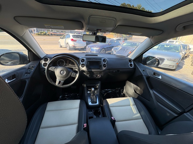 Volkswagen Tiguan SE 2016