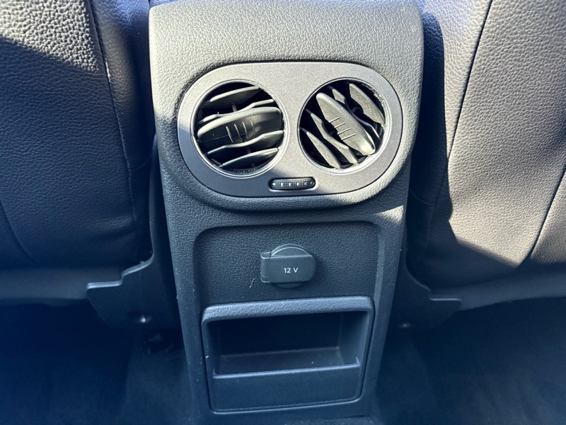 Volkswagen Tiguan SE 2016