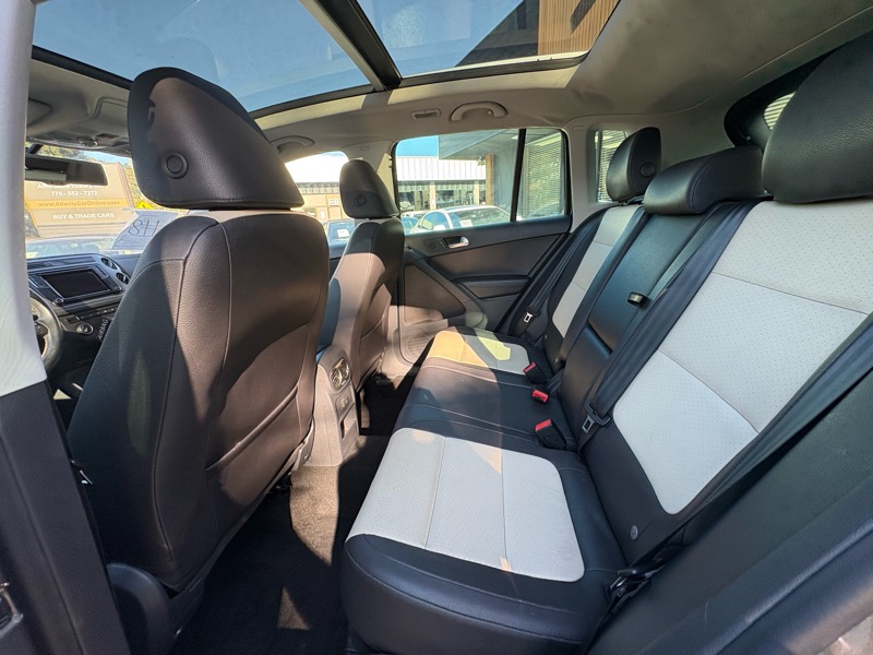 Volkswagen Tiguan SE 2016