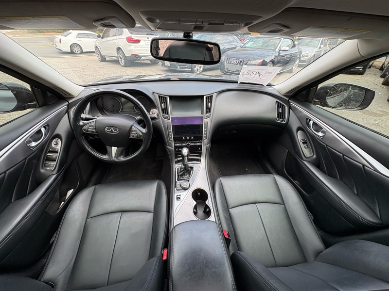 Infiniti Q50 Premium 2014