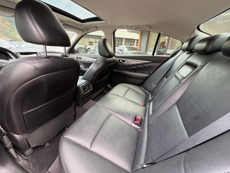 Infiniti Q50 Premium 2014