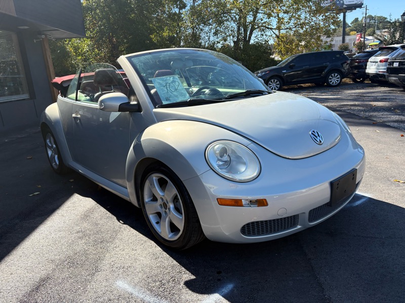 Volkswagen New Beetle S Convertible 2009