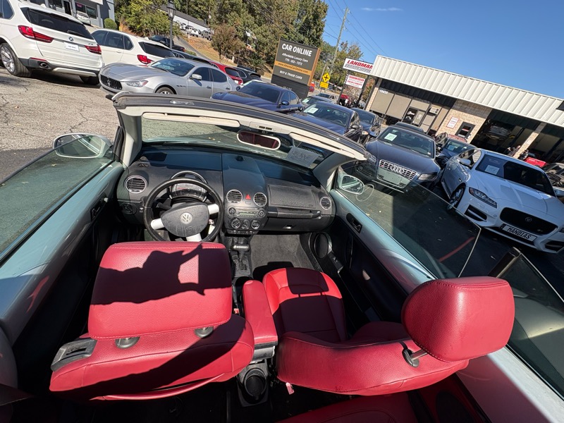 Volkswagen New Beetle S Convertible 2009