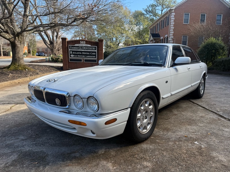 2000 Jaguar XJ Sedan XJ8