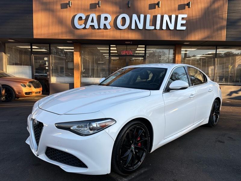 2017 Alfa Romeo Giulia Base