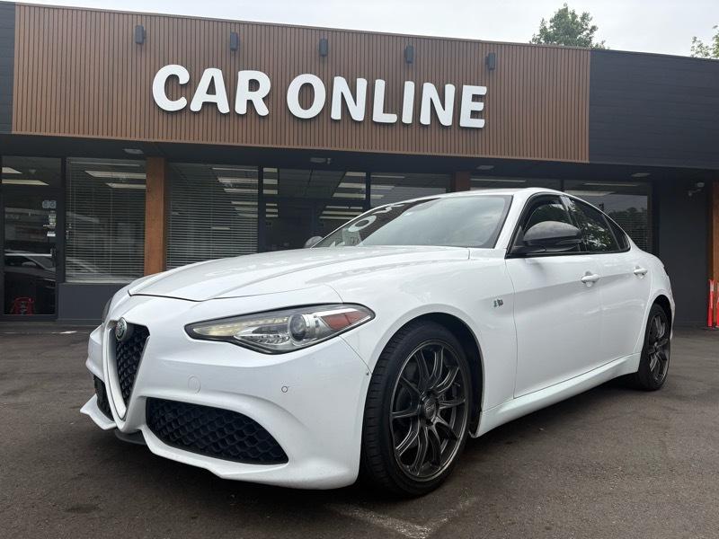 2017 Alfa Romeo Giulia Base AWD