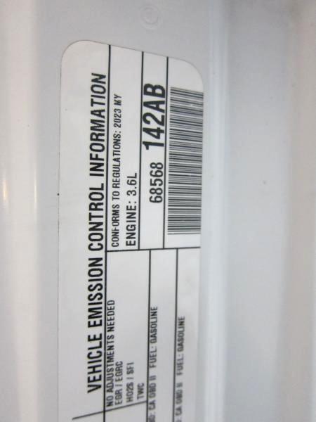 Jeep Grand Cherokee L Laredo 4WD 2023