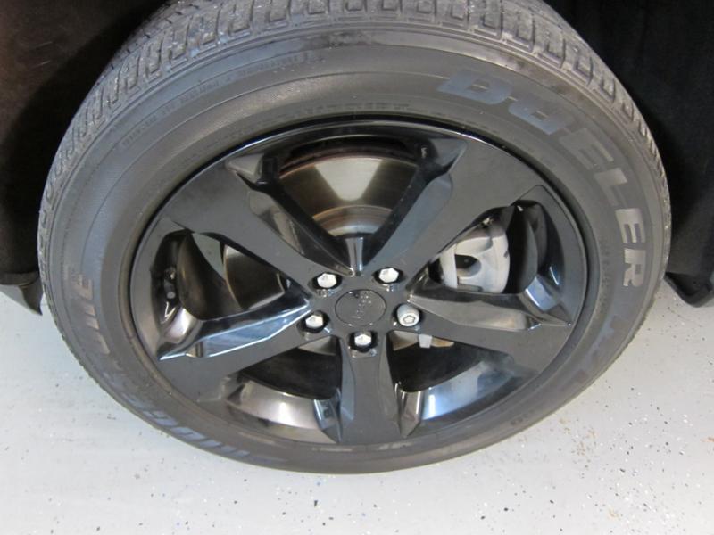 Jeep Grand Cherokee L Laredo 4WD 2023