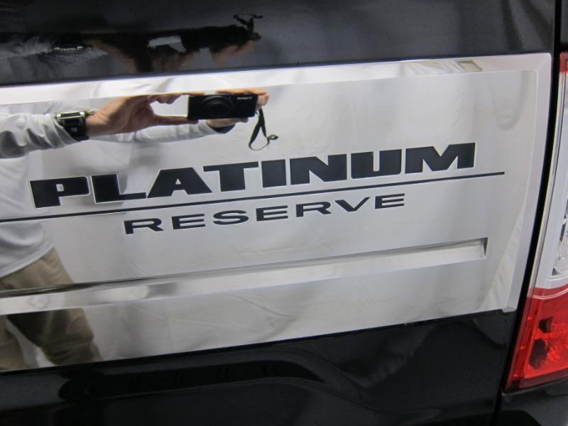 Nissan Titan PRO-4X Crew Cab 4WD 2019