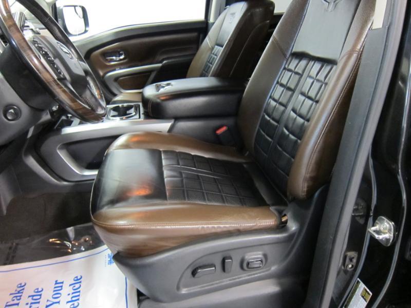 Nissan Titan PRO-4X Crew Cab 4WD 2019