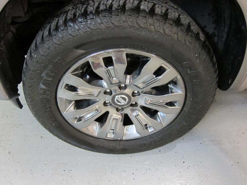 Nissan Titan PRO-4X Crew Cab 4WD 2019