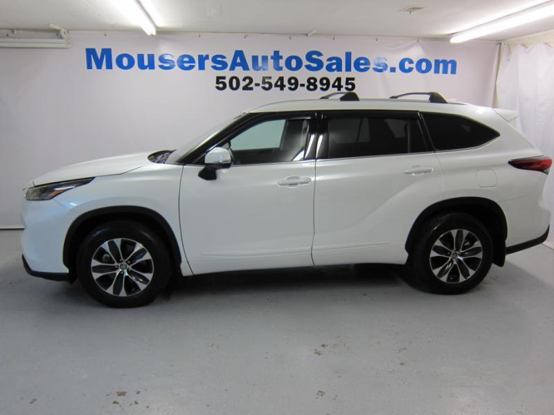 Toyota Highlander XLE Nav AWD V6 2022