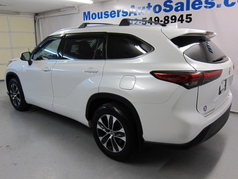 Toyota Highlander XLE Nav AWD V6 2022