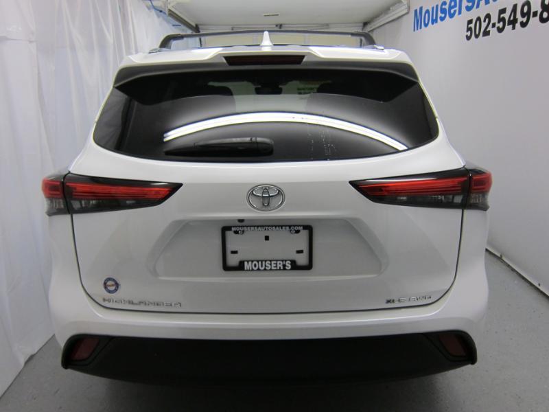 Toyota Highlander XLE Nav AWD V6 2022