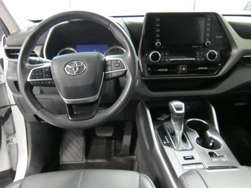 Toyota Highlander XLE Nav AWD V6 2022