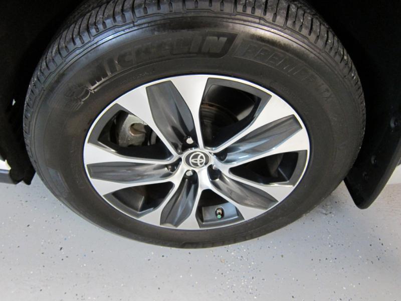Toyota Highlander XLE Nav AWD V6 2022