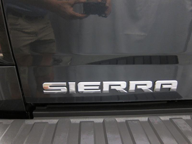 GMC Sierra 1500 Denali Crew Cab Short Bed 4WD 2018