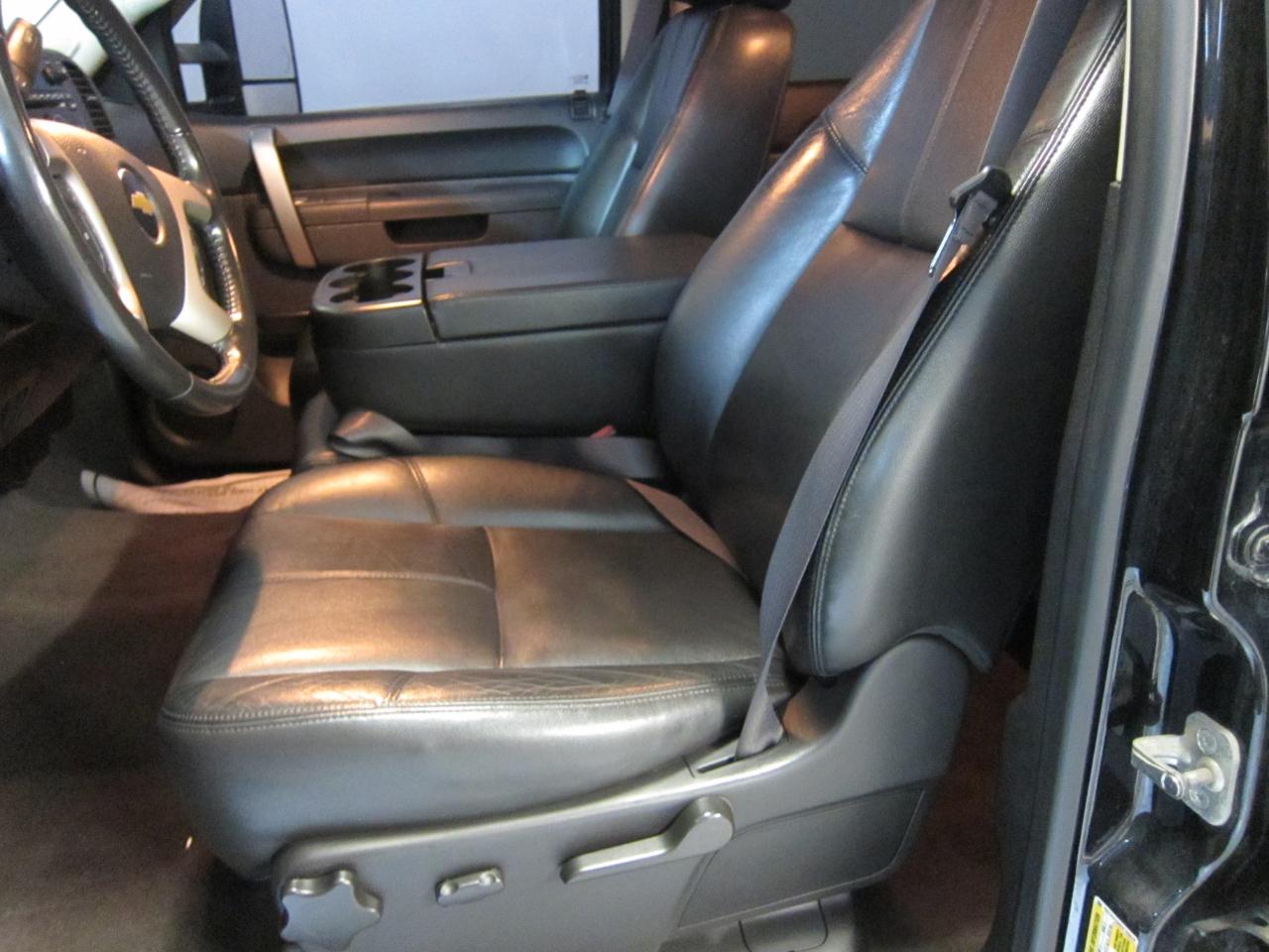 Chevrolet Silverado 2500HD LT Crew Cab 4WD 2013