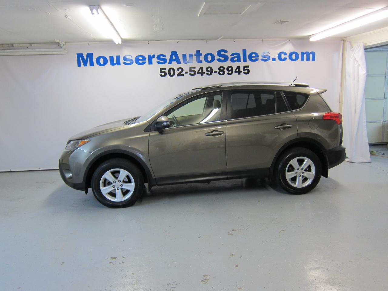 Toyota RAV4 XLE AWD 2013
