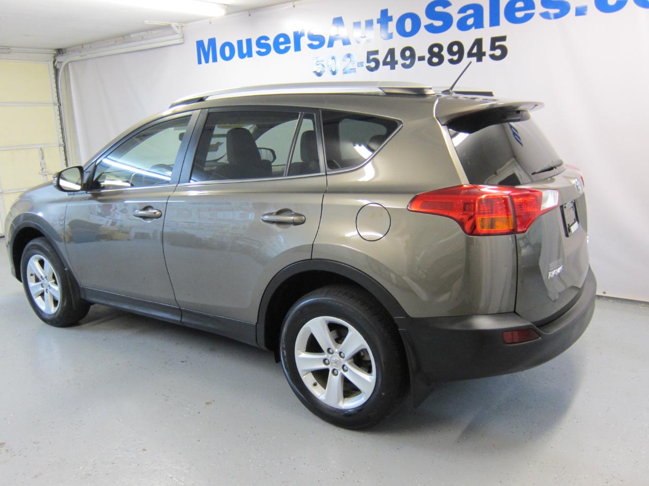 Toyota RAV4 XLE AWD 2013