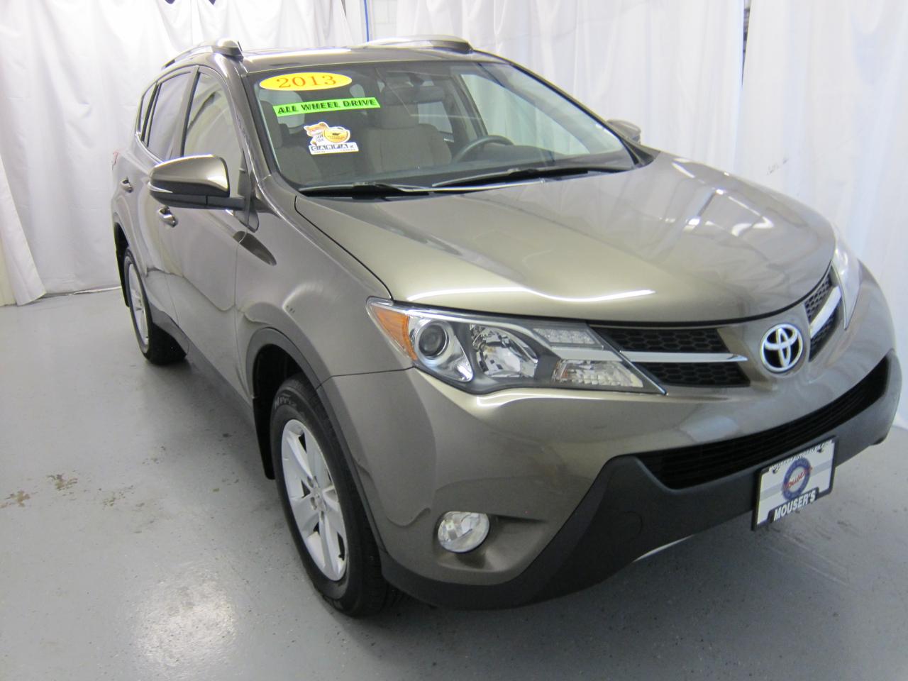 Toyota RAV4 XLE AWD 2013