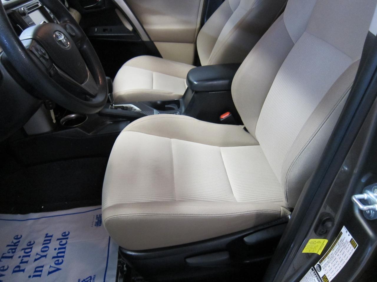 Toyota RAV4 XLE AWD 2013