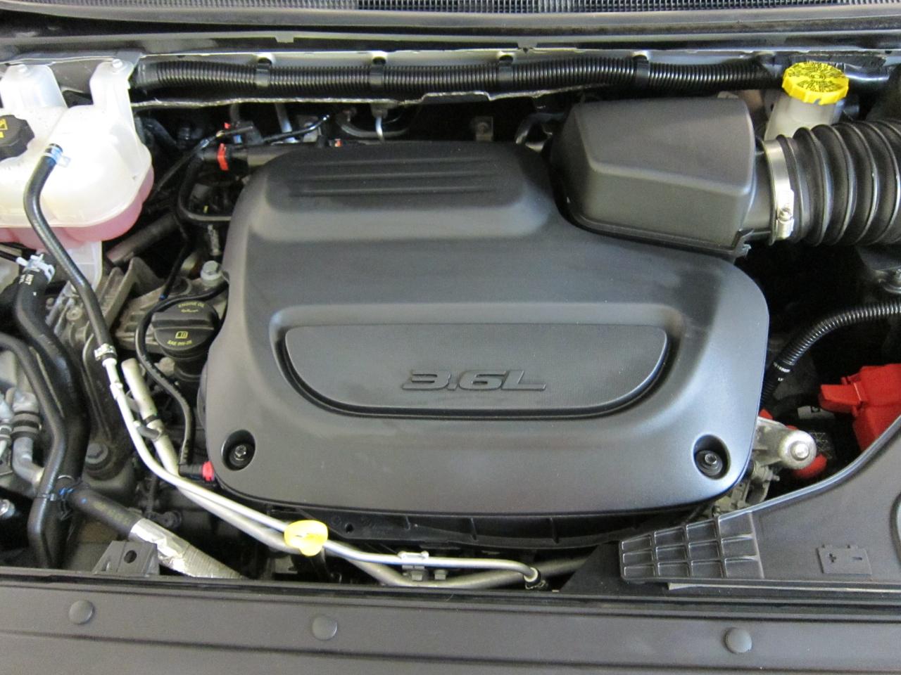 Chrysler Pacifica Touring L 2024