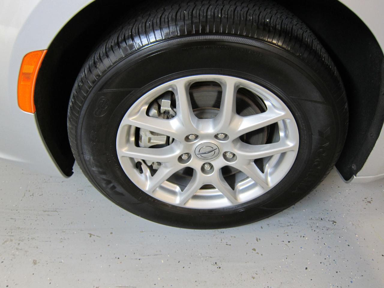 Chrysler Pacifica Touring L 2024
