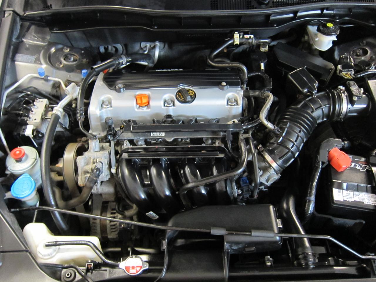 Honda Accord LX-P Sedan AT 2011