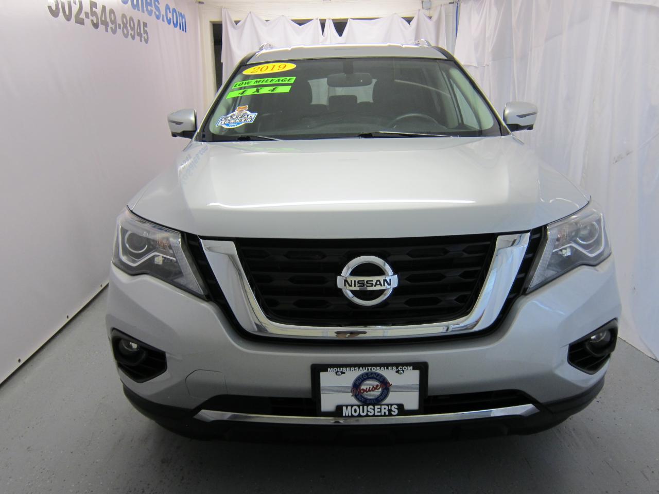 Nissan Pathfinder SL 4WD 2019