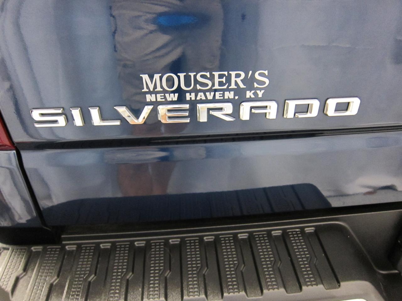 Chevrolet Silverado 1500 LTZ Crew Cab 4WD 2022