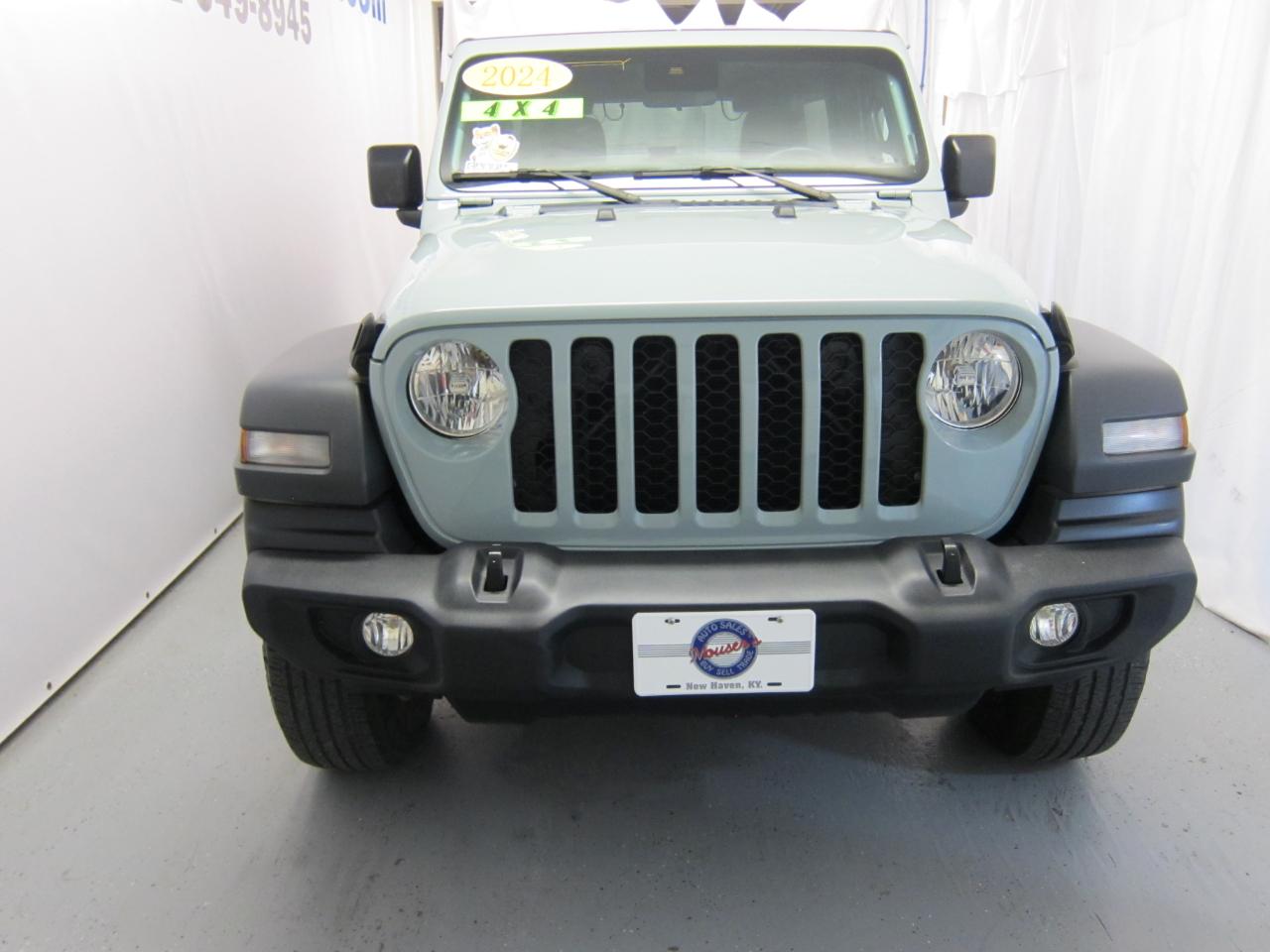 Jeep Wrangler Sport 2024