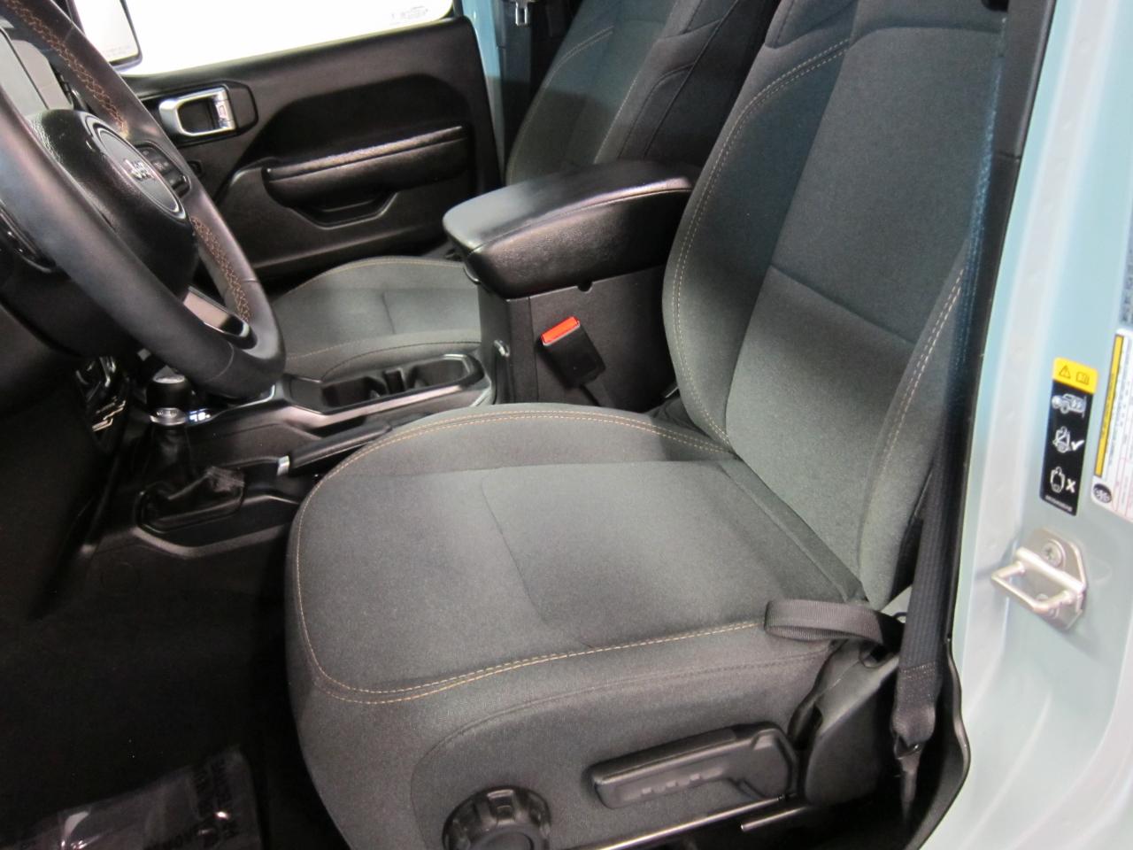 Jeep Wrangler Sport 2024
