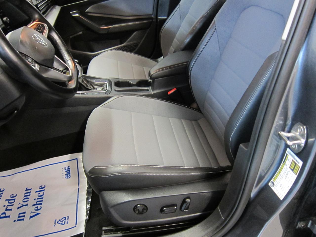 Volkswagen Jetta SE 2025