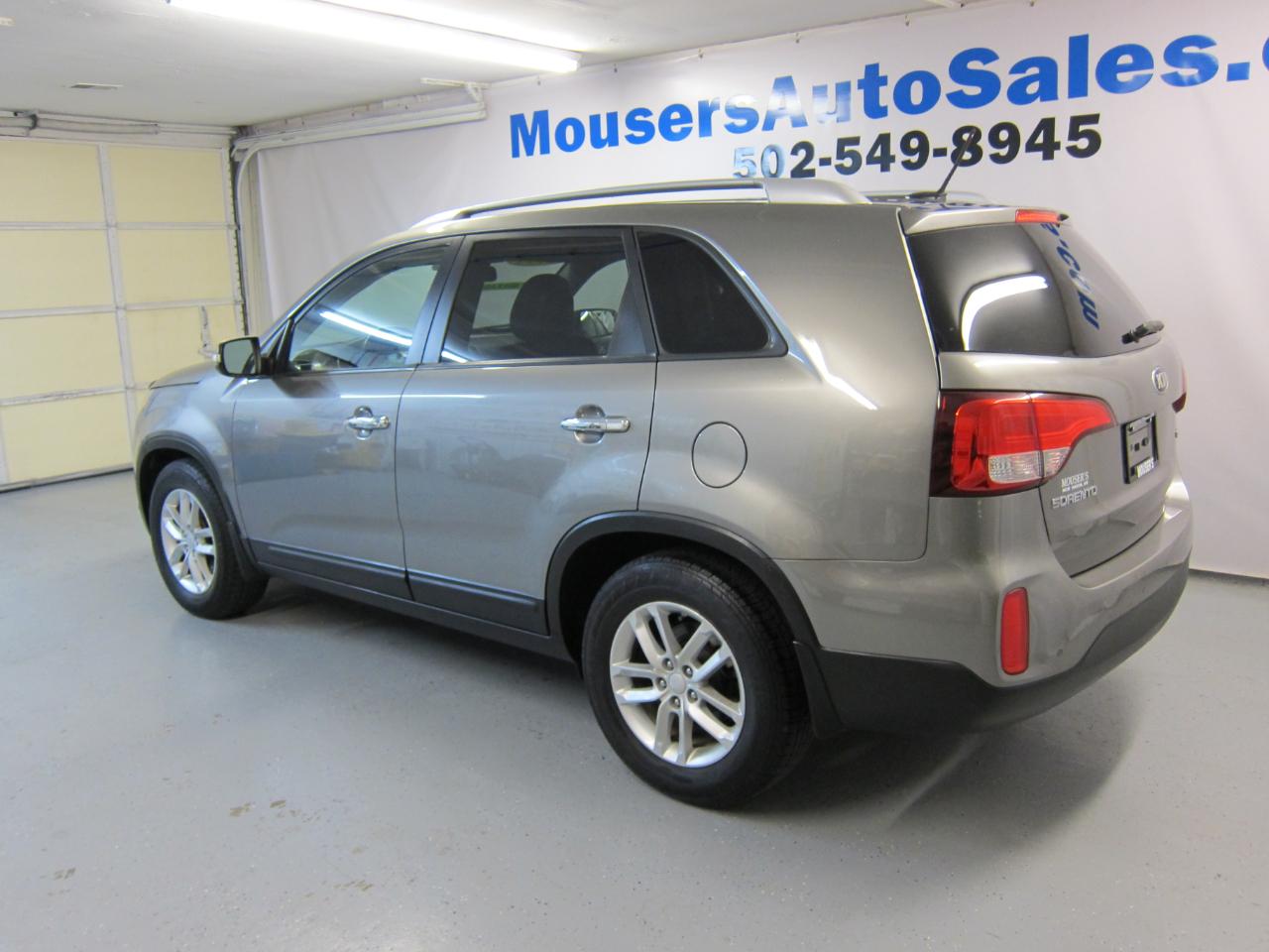 Kia Sorento LX 2WD 2014