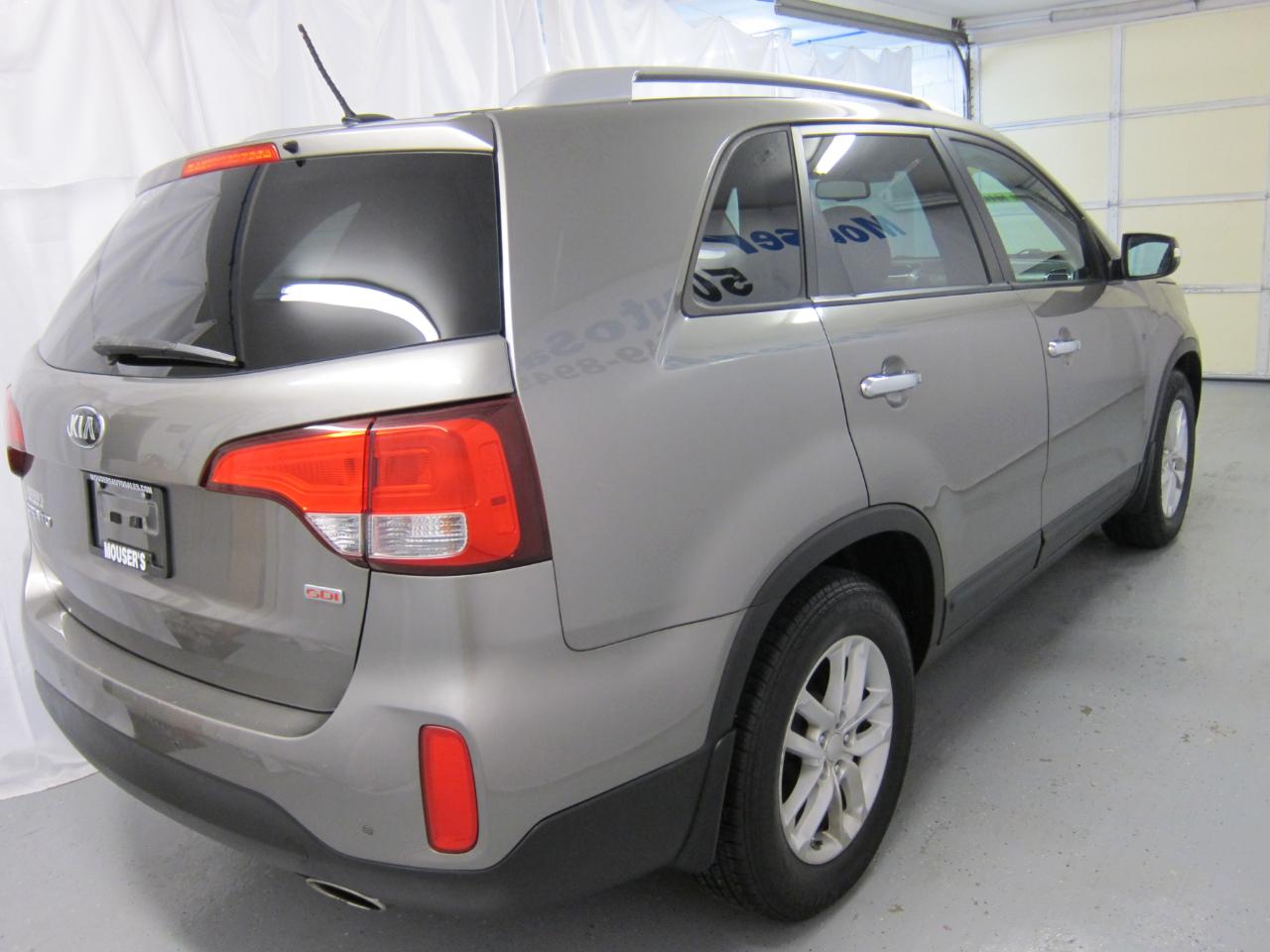 Kia Sorento LX 2WD 2014