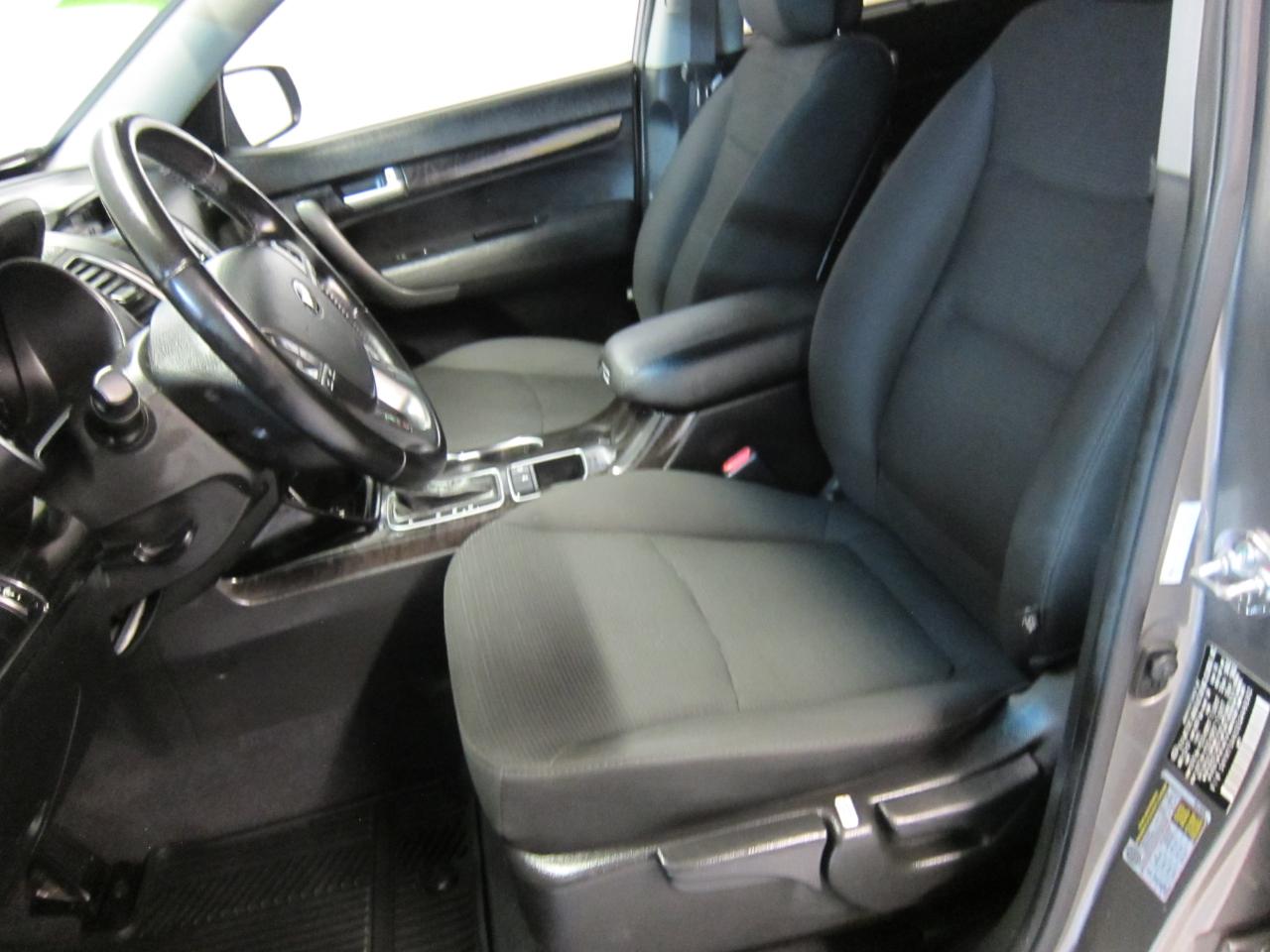 Kia Sorento LX 2WD 2014