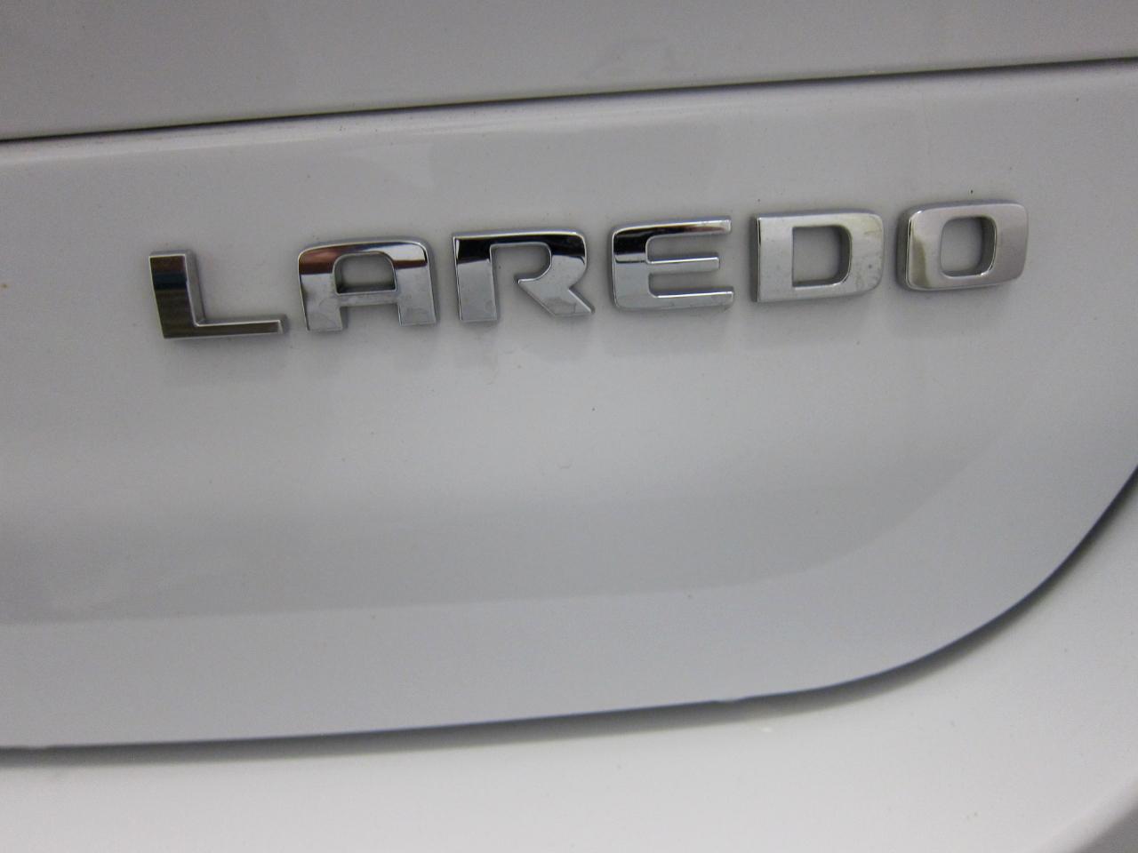 Jeep Grand Cherokee L Laredo 4WD 2023
