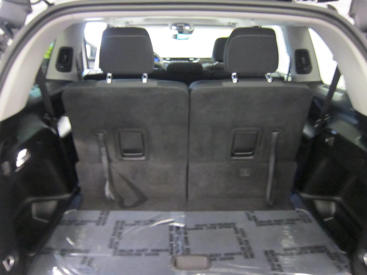 Jeep Grand Cherokee L Laredo 4WD 2023