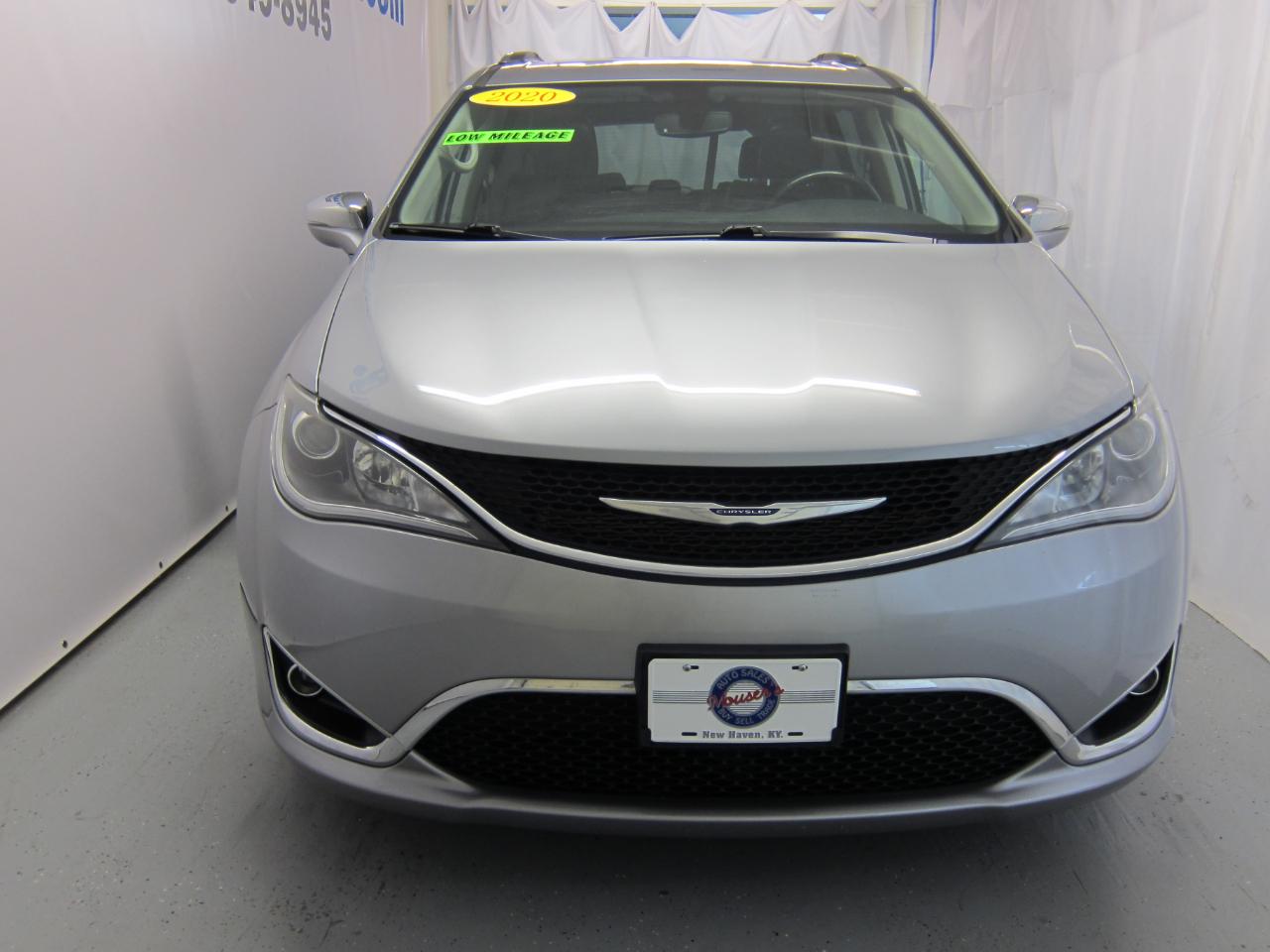 Chrysler Pacifica Limited 2020