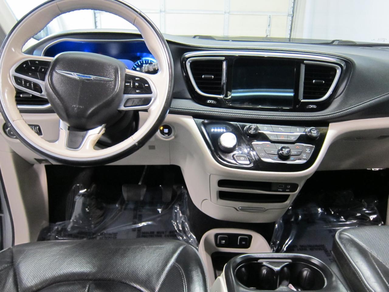 Chrysler Pacifica Limited 2020