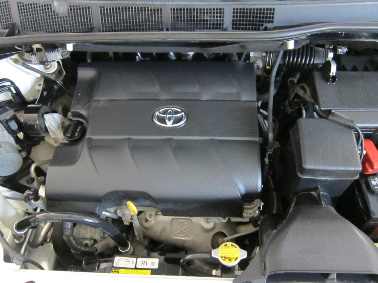 Toyota Sienna XLE FWD 8-Passenger V6 2013