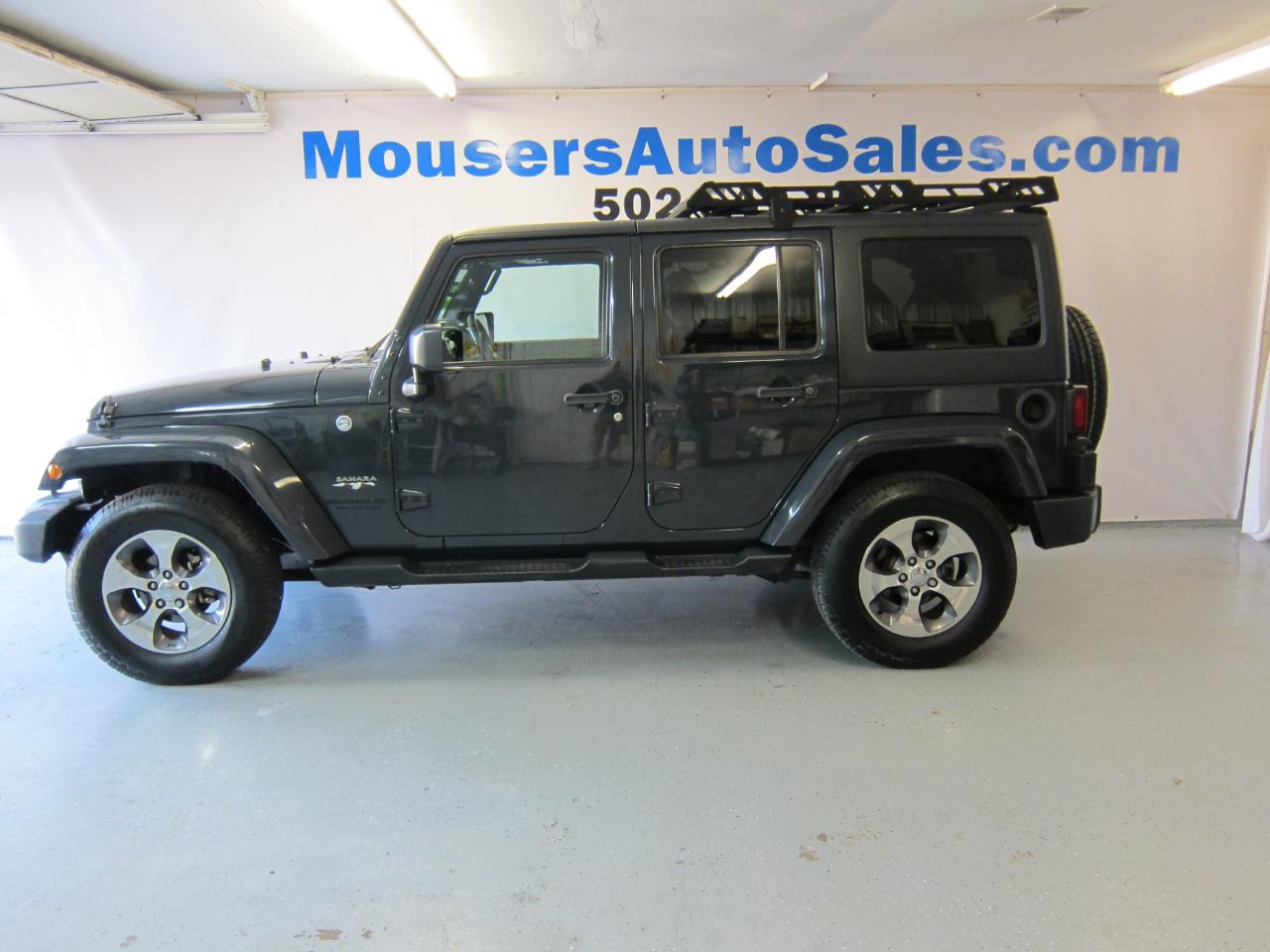 2016 Jeep Wrangler Unlimited Sahara 4WD