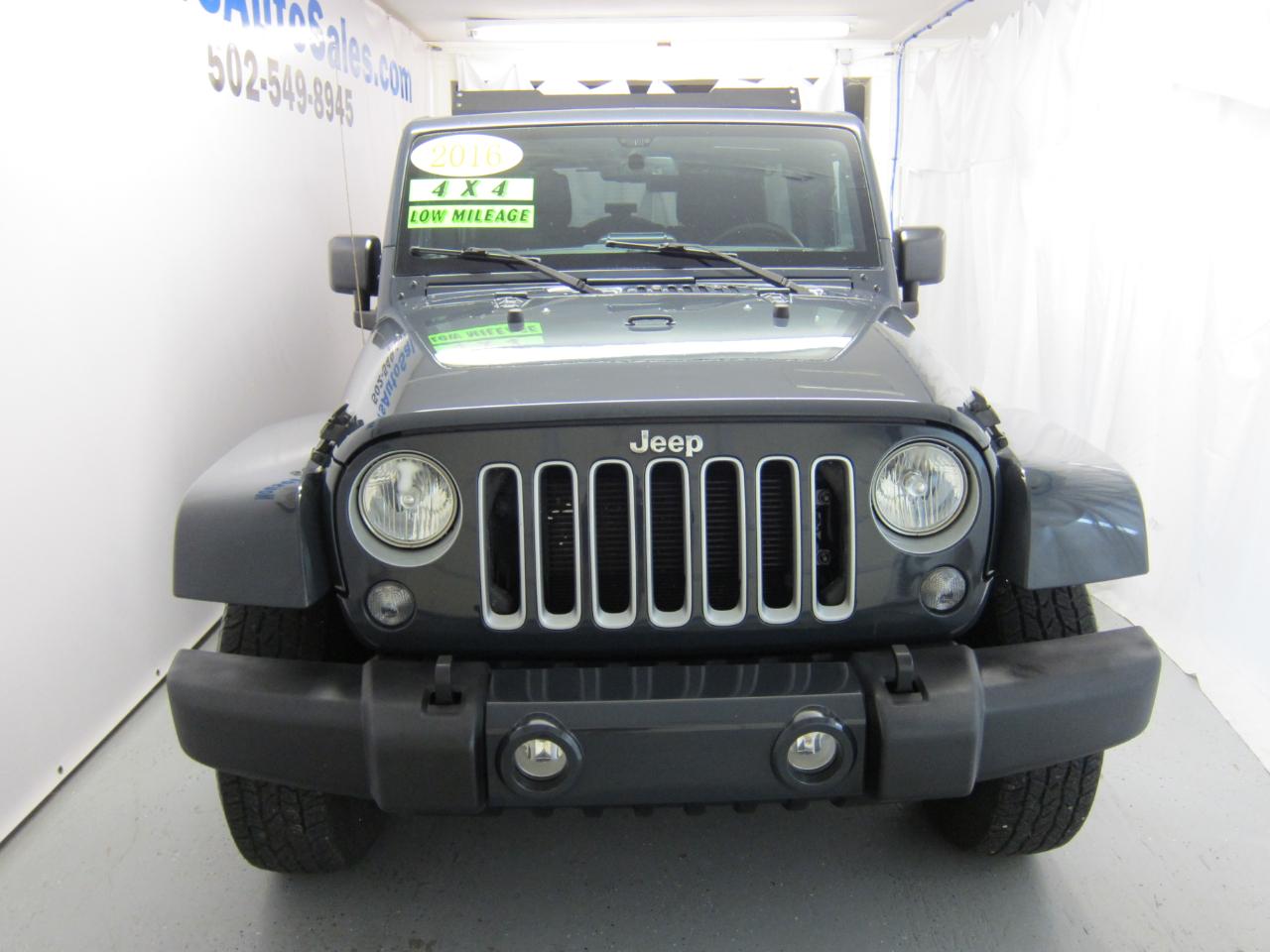 Jeep Wrangler Unlimited Sahara 4WD 2016