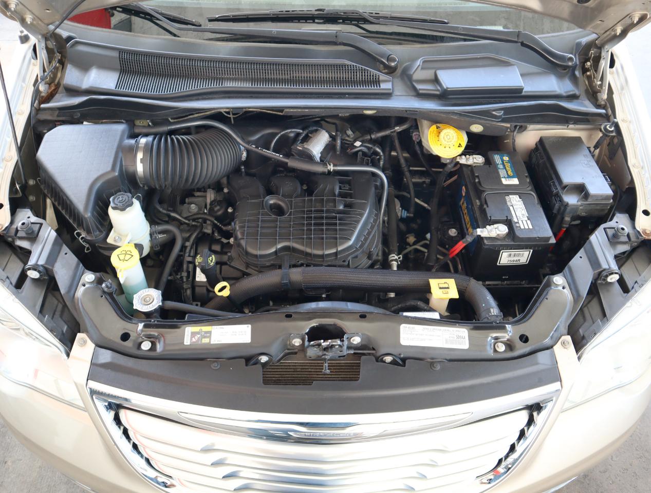 Chrysler Town & Country Touring-L 2016