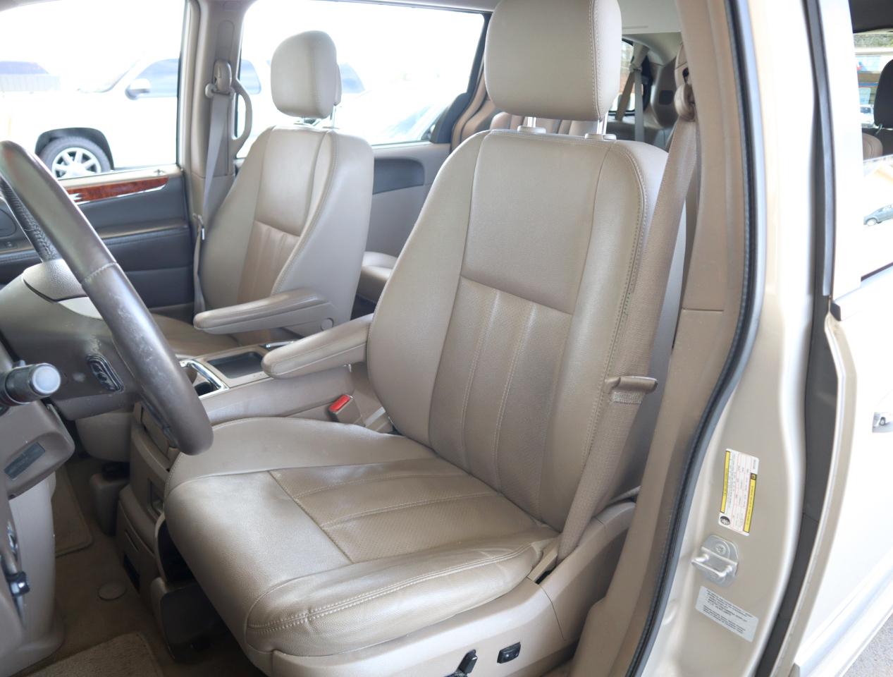 Chrysler Town & Country Touring-L 2016