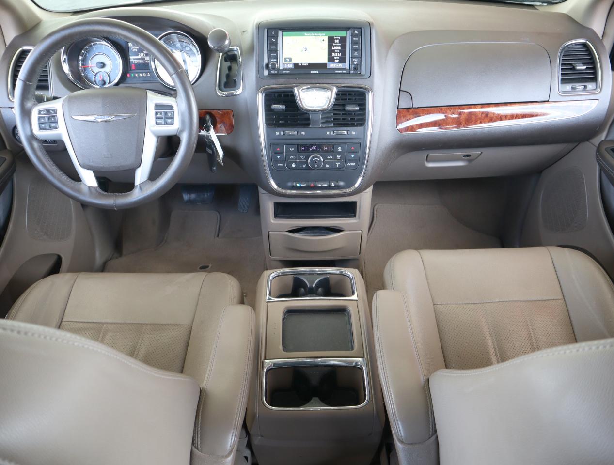 Chrysler Town & Country Touring-L 2016